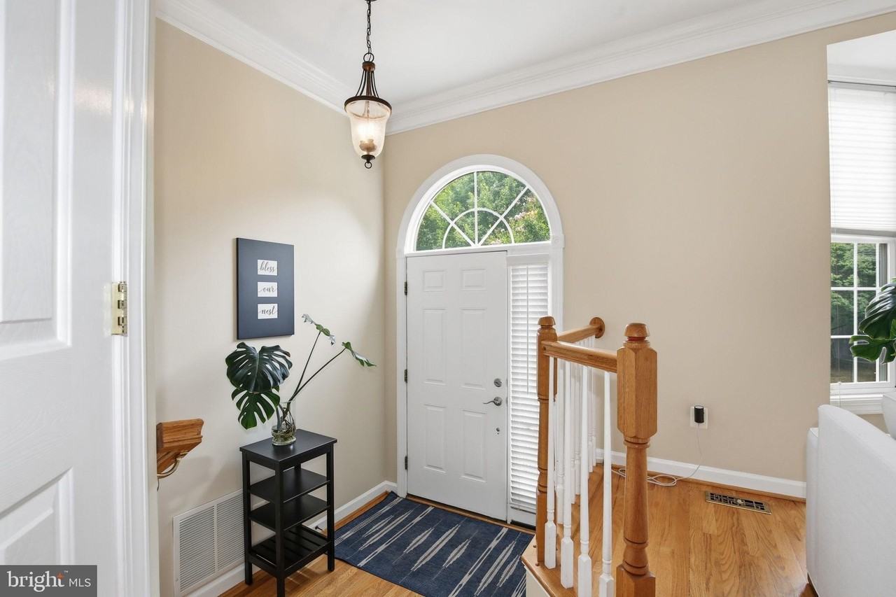 3826 Elmwood Towne Way - Photo 6 of 35