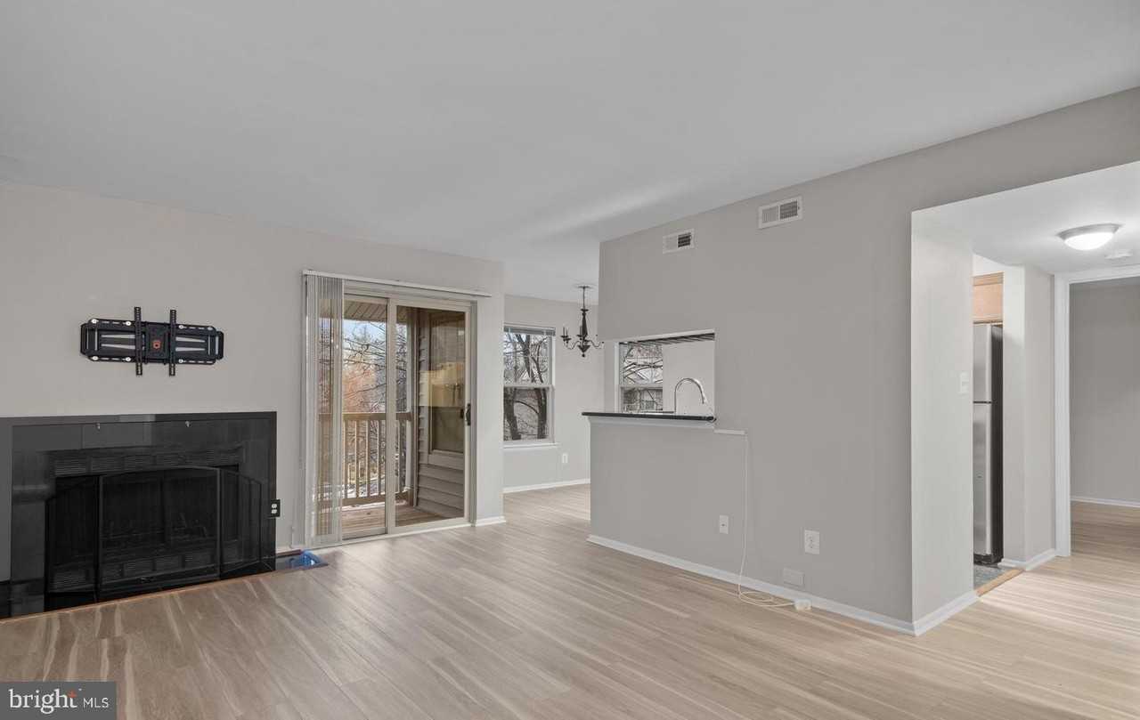 1700 Ascot Way Unit C #C - Photo 3 of 18