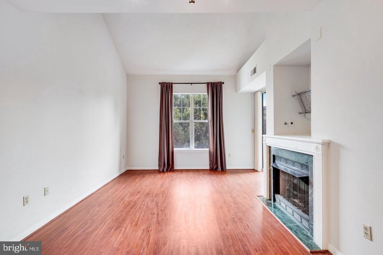1645 International Dr #411 - Photo 3 of 37