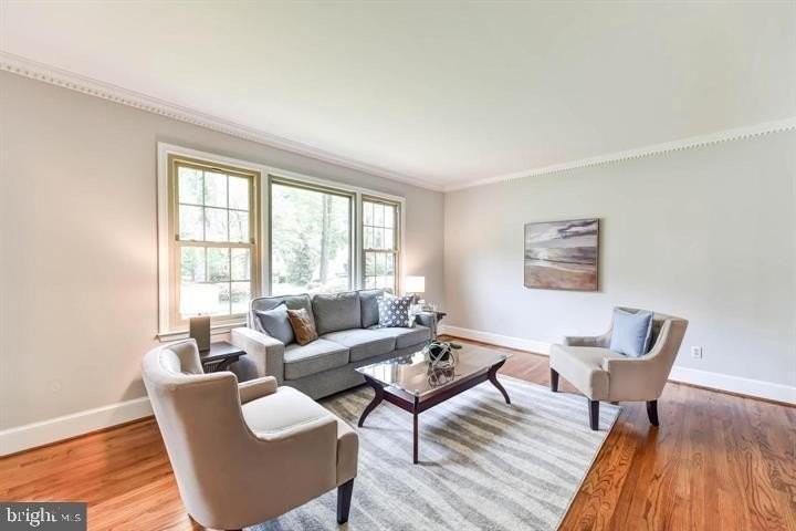 7219 Hyde Rd - Photo 5 of 47