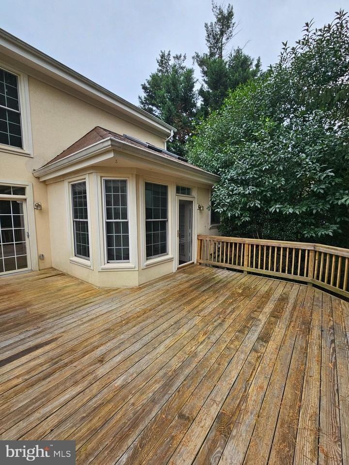 1369 Park Garden Ln - Photo 7 of 31