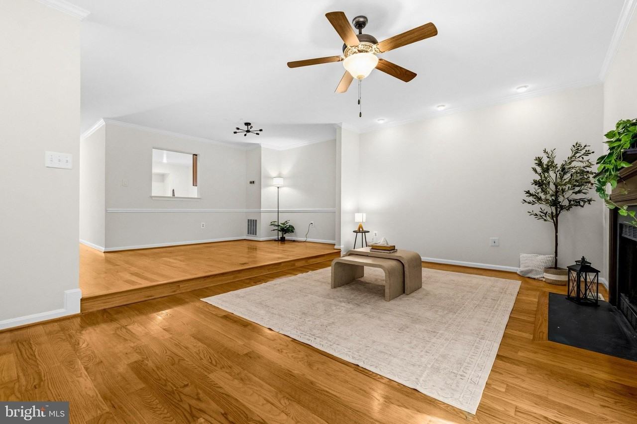 6088 Heatherwood Dr - Photo 5 of 30