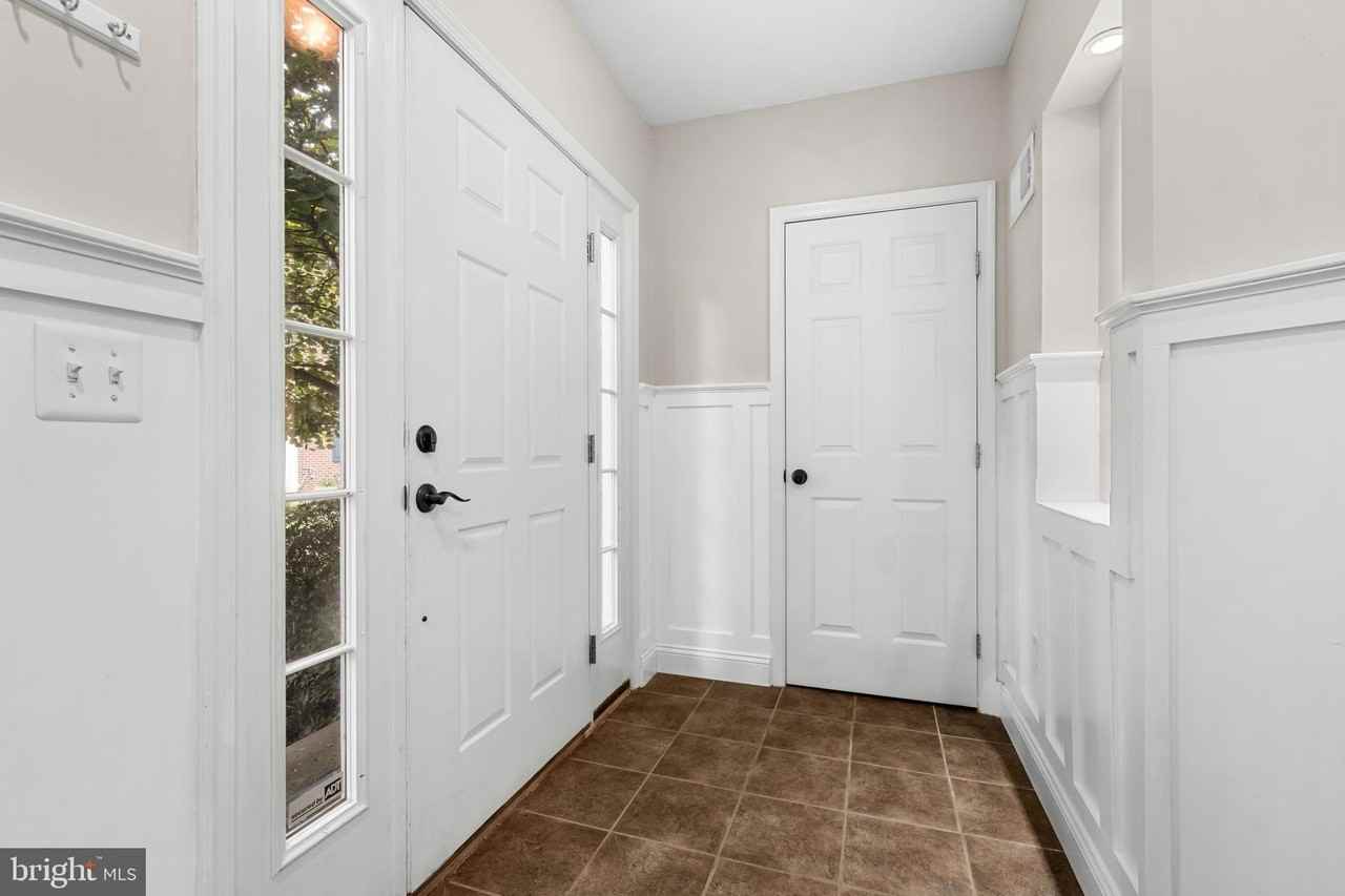 4337 Stevens Battle Ln - Photo 3 of 28
