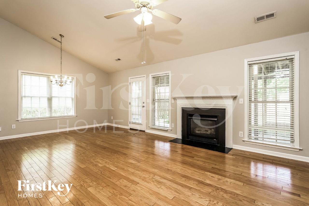 6107 Black Willow Dr - Photo 3 of 19