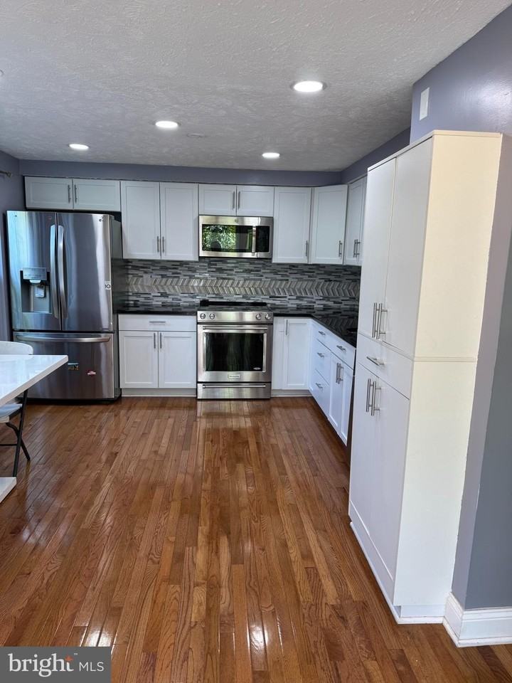 43986 Bonlee Sq - Photo 2 of 25