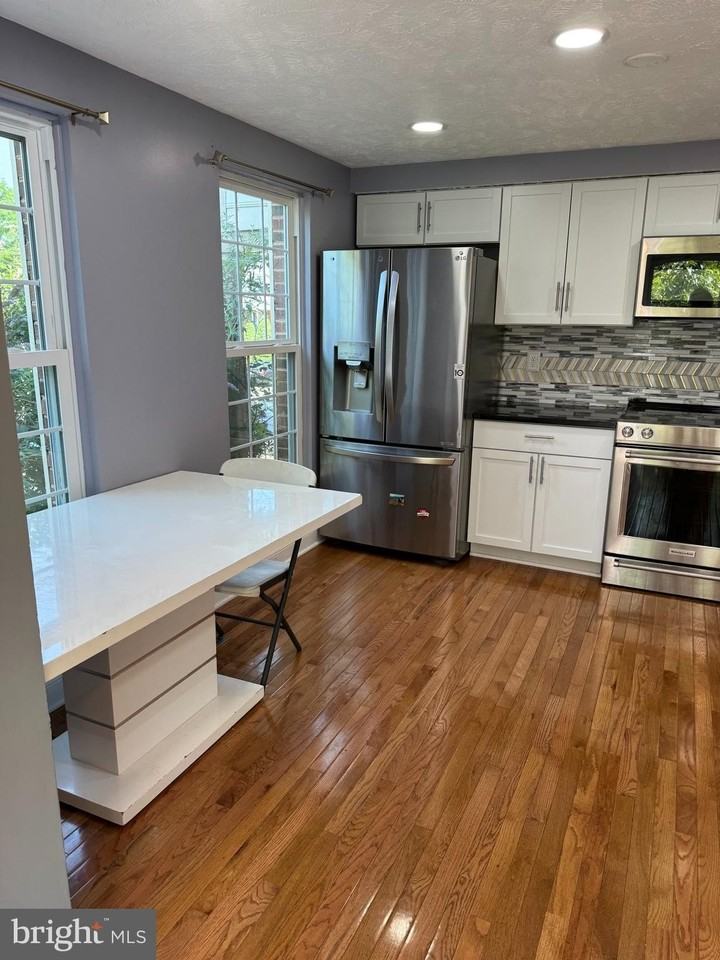 43986 Bonlee Sq - Photo 3 of 25