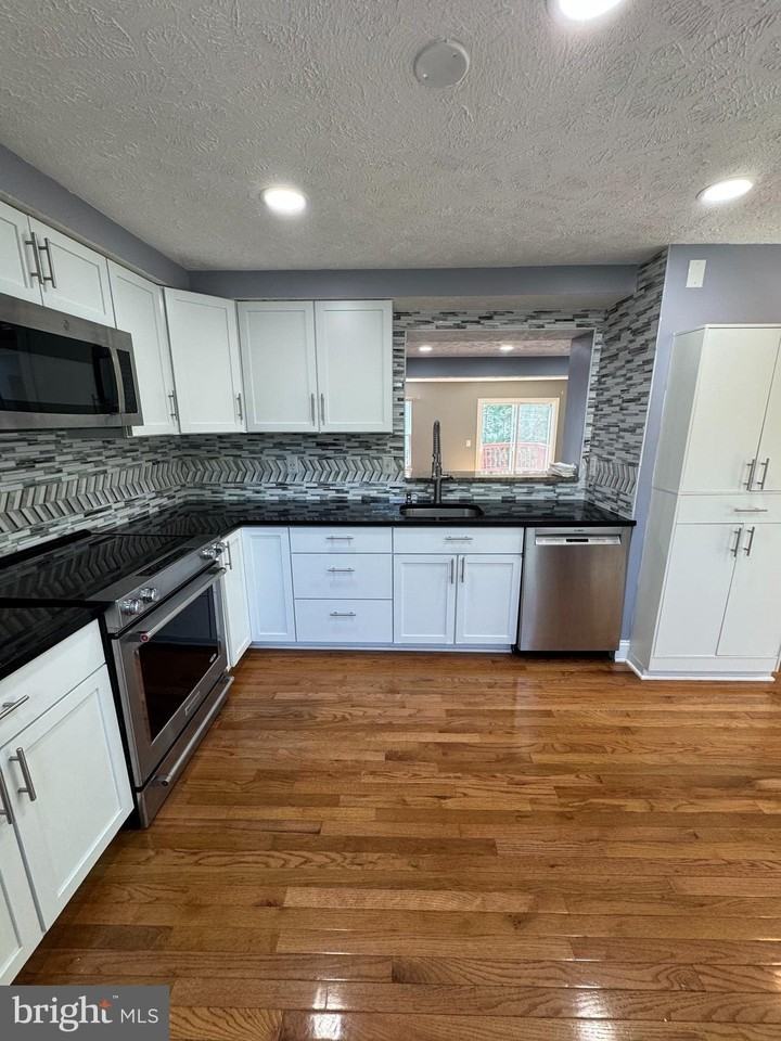 43986 Bonlee Sq - Photo 7 of 25