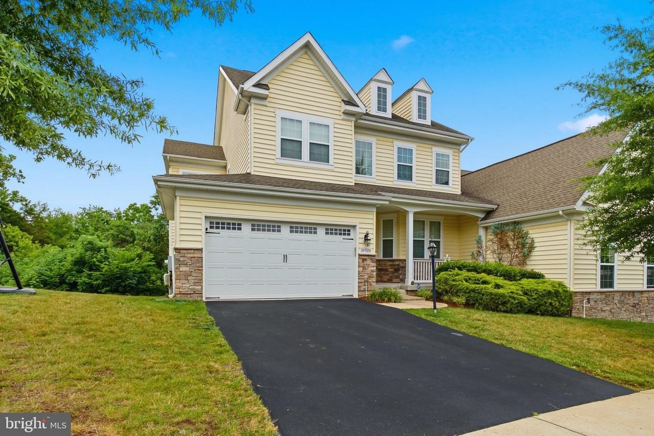 20920 Ashburn Heights Dr - Photo 2 of 49