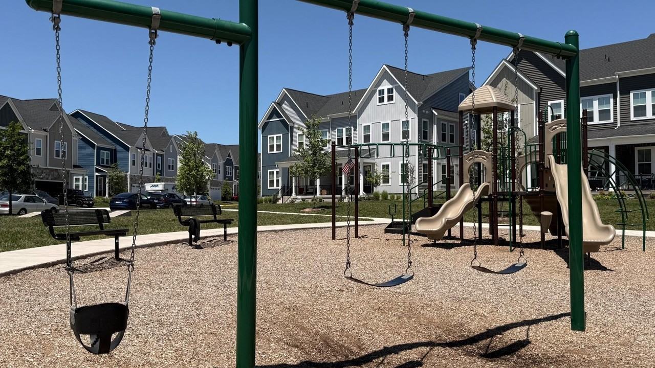 41911 Poplar Meadow Ter - Photo 4 of 20