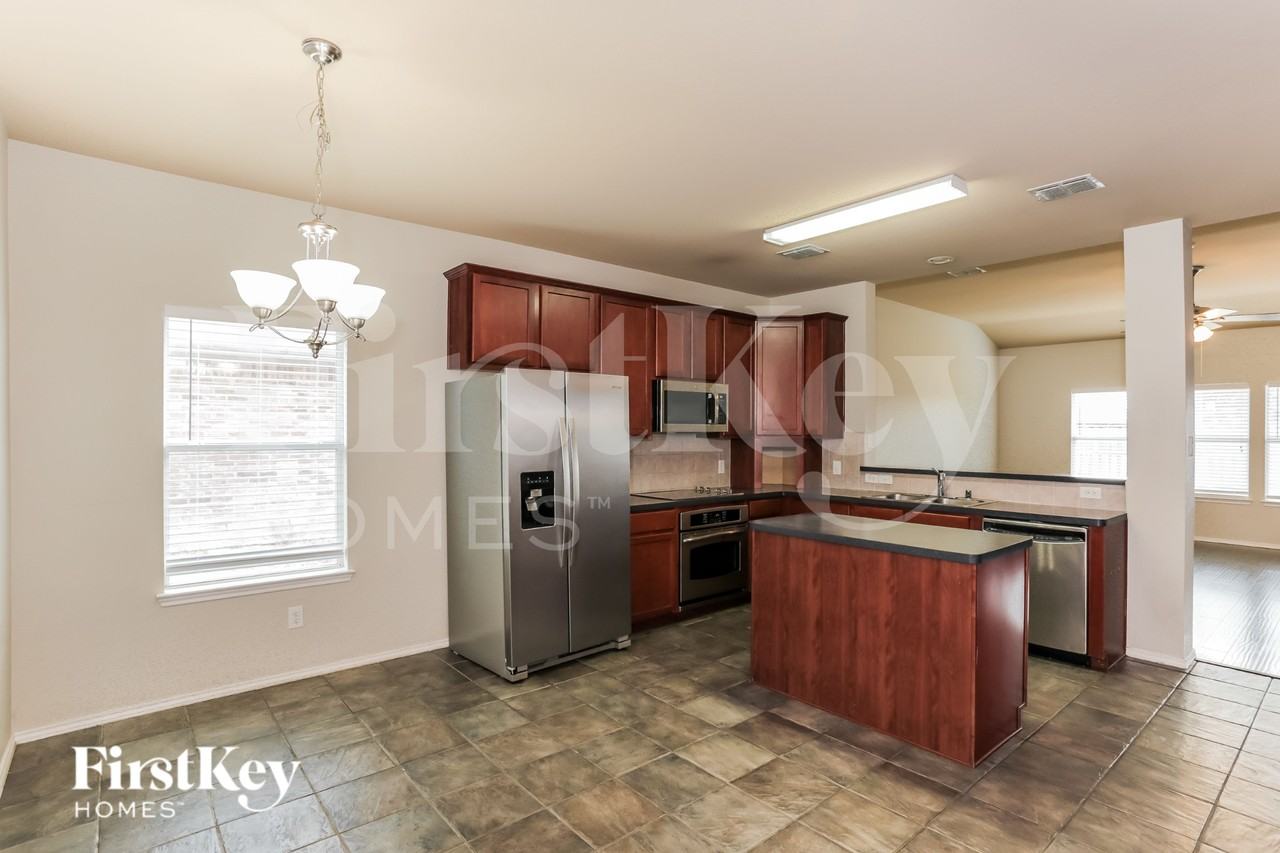 7439 Gallo - Photo 4 of 17