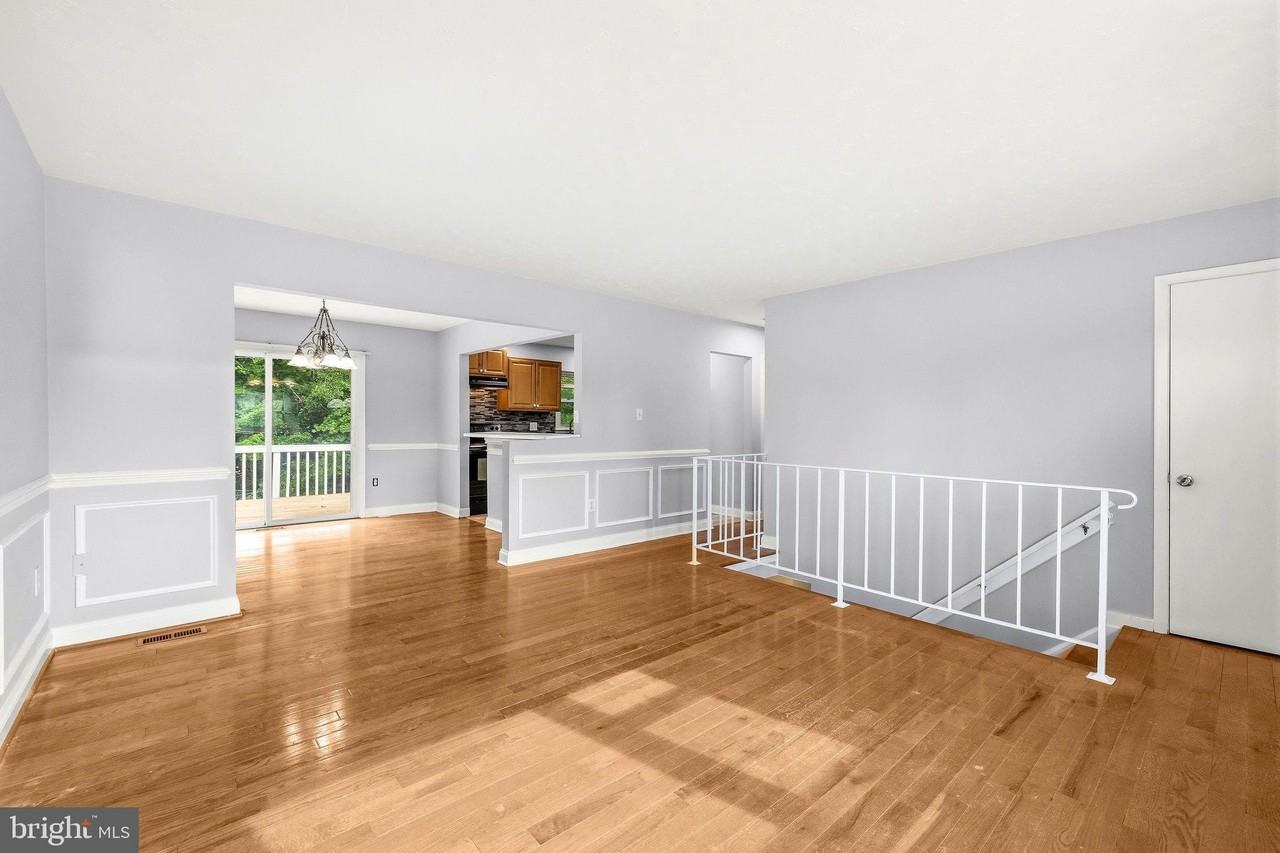 12806 Kerrydale Rd - Photo 7 of 41