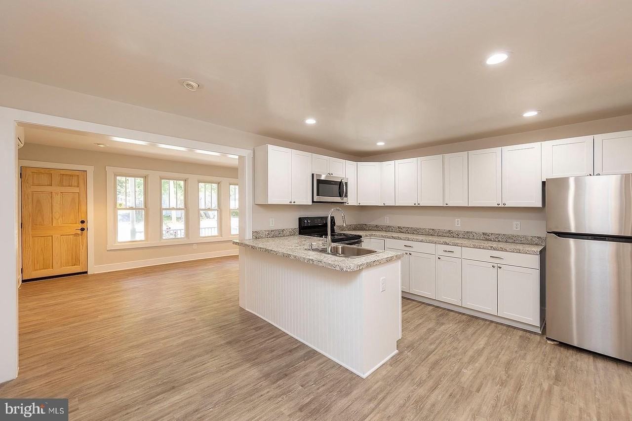 550 N Loudoun St #1 - Photo 5 of 18