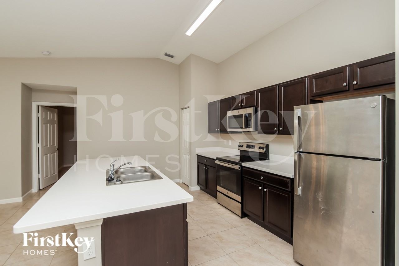 711 Alford St Se - Photo 5 of 16