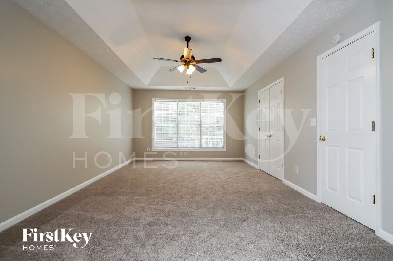 745 Somerset Vale Dr - Photo 5 of 15