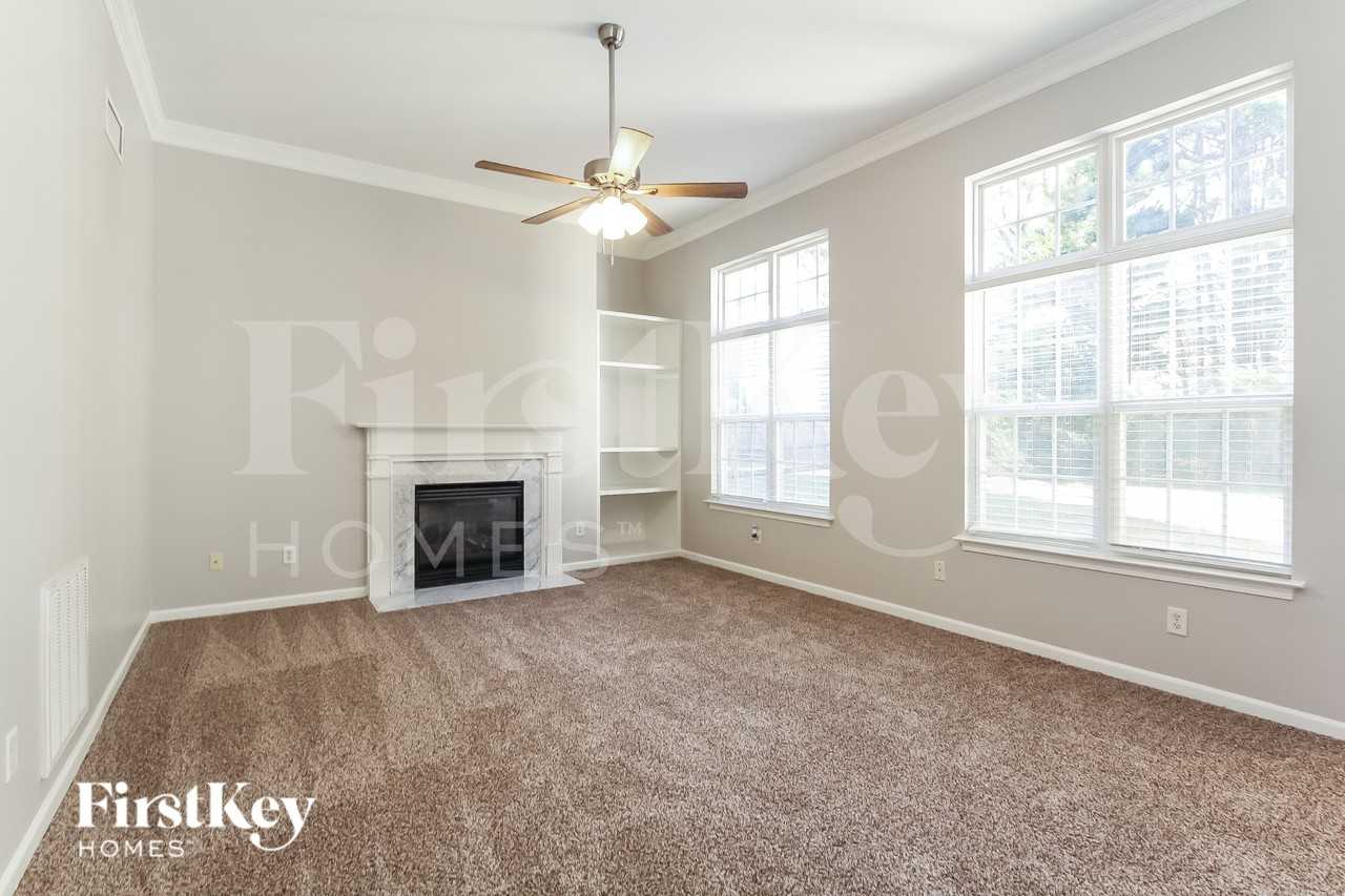 6015 Forest Pond Dr - Photo 5 of 16