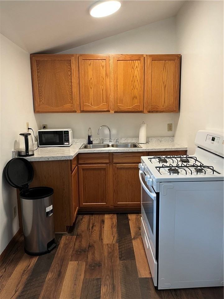 612 Dippold Ave Rear - Photo 3 of 7