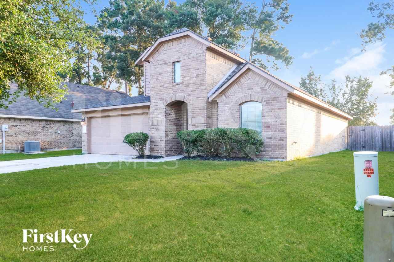 21699 Horseshoe Dr - Photo 2 of 17