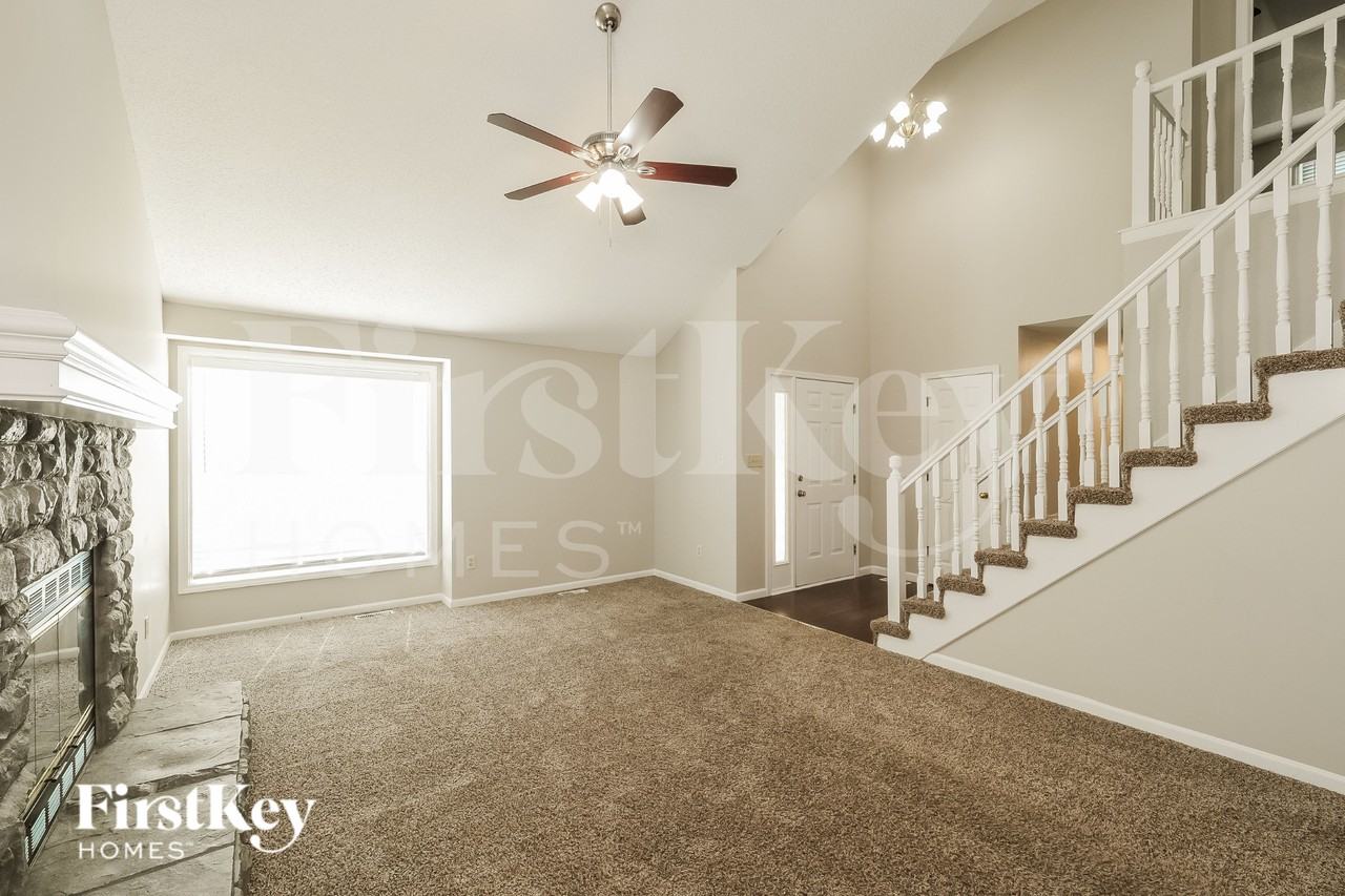 16110 Spring Valley Rd - Photo 4 of 16