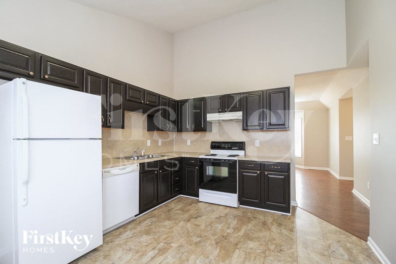 4730 Beckel Rd - Photo 5 of 15