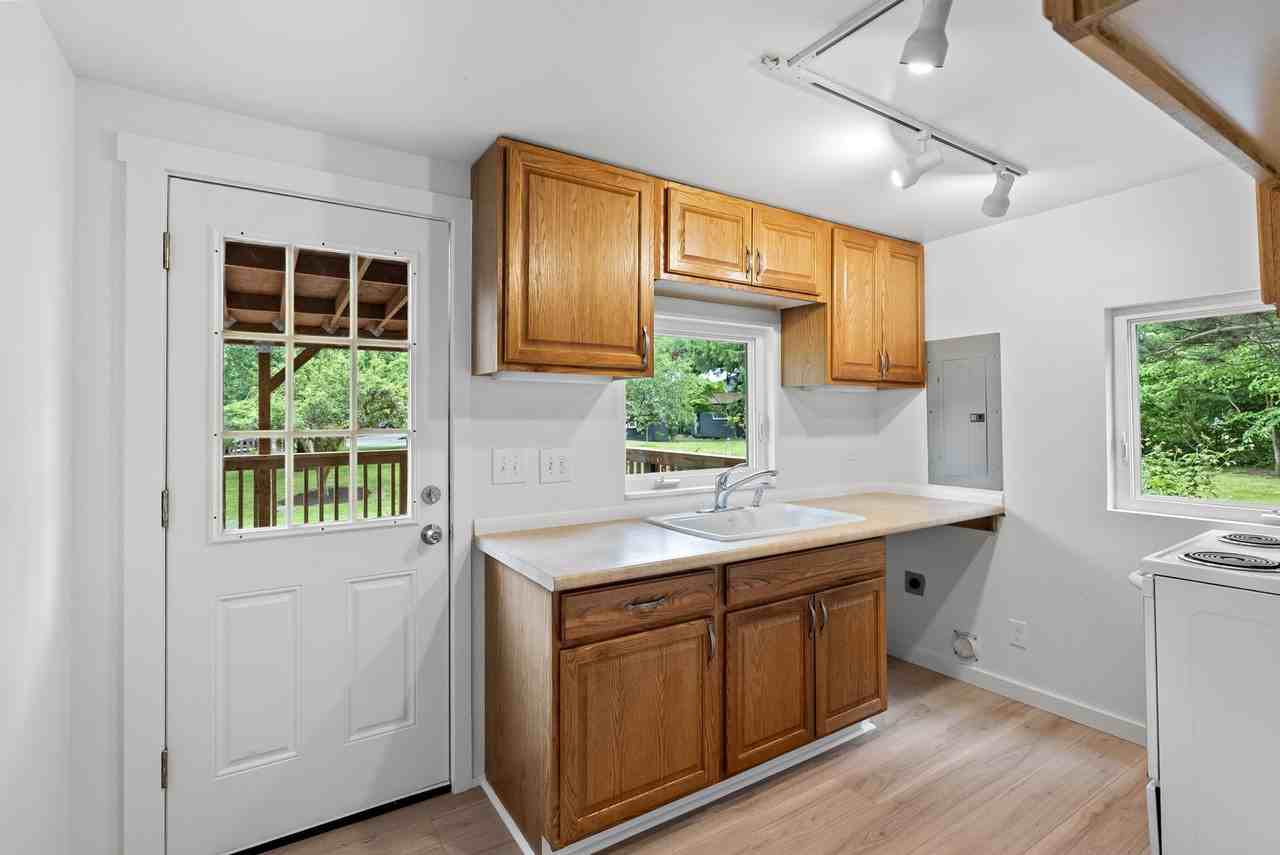 1359 Carr Boulevard - 1/2 #1-2 - Photo 3 of 8