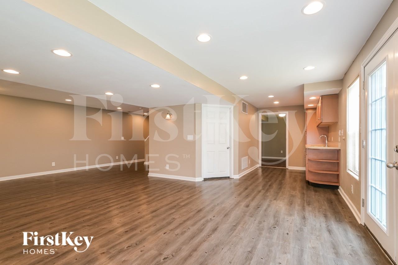 74 Huckleberry Ct - Photo 3 of 16