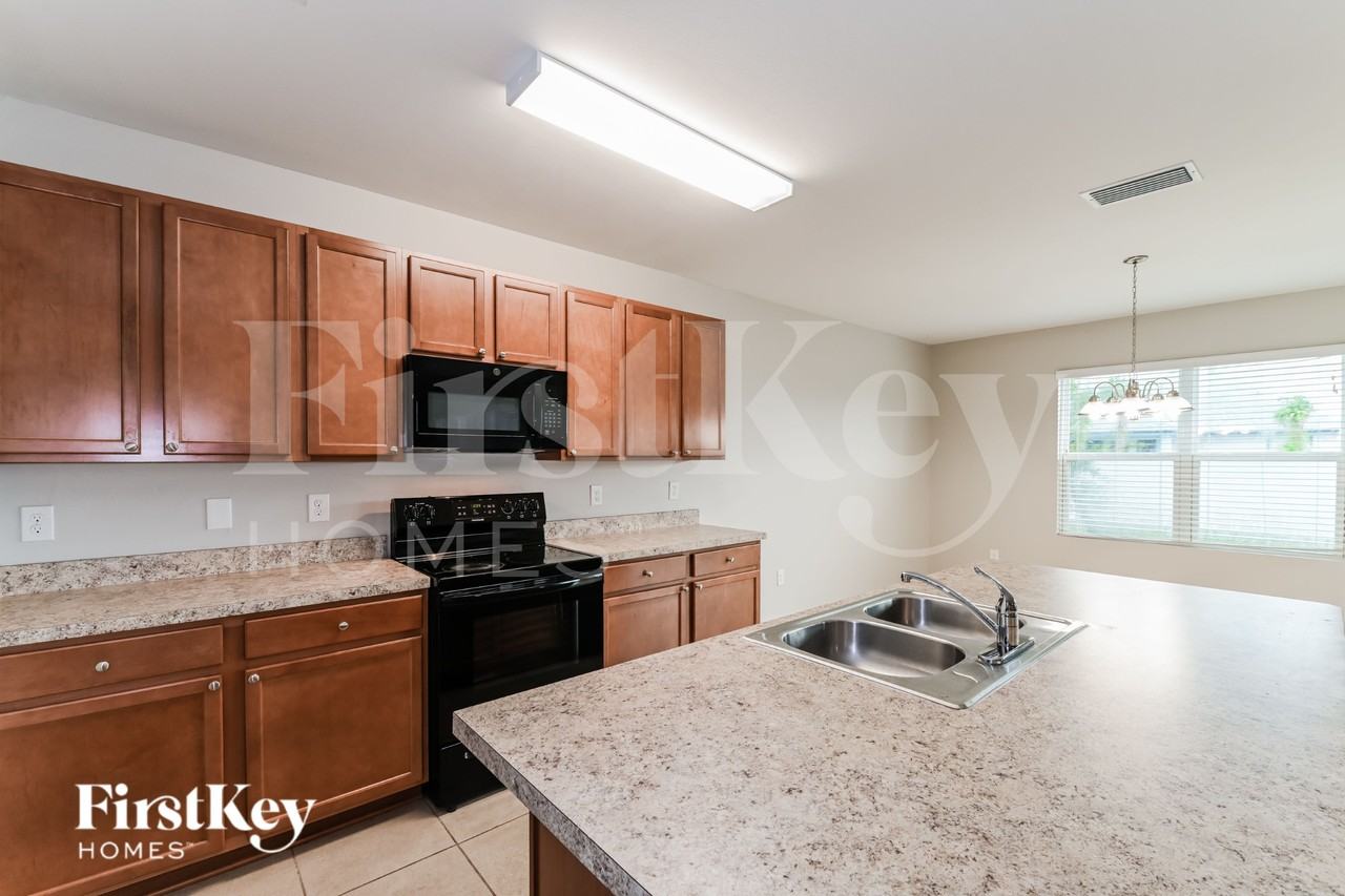 614 Sw 25th Ln - Photo 5 of 16