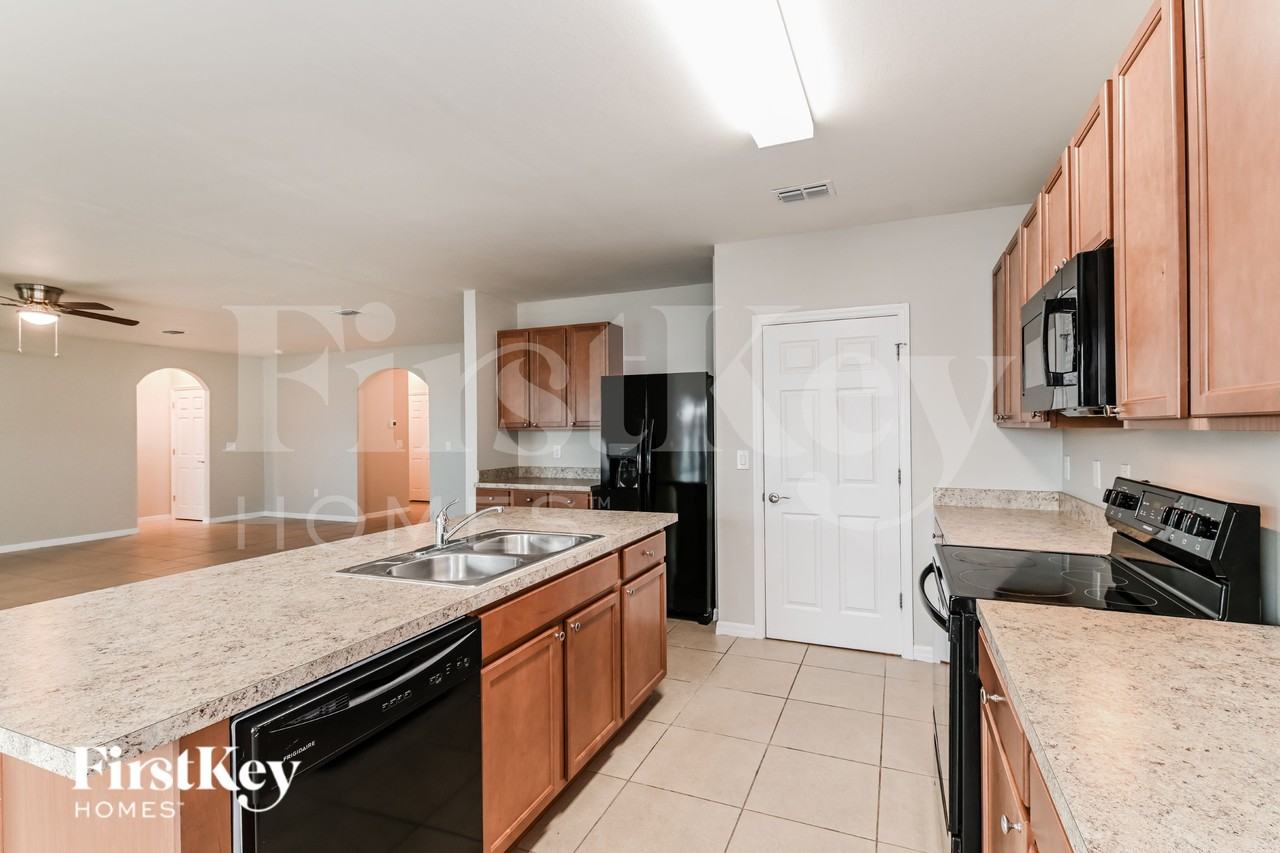 614 Sw 25th Ln - Photo 7 of 16