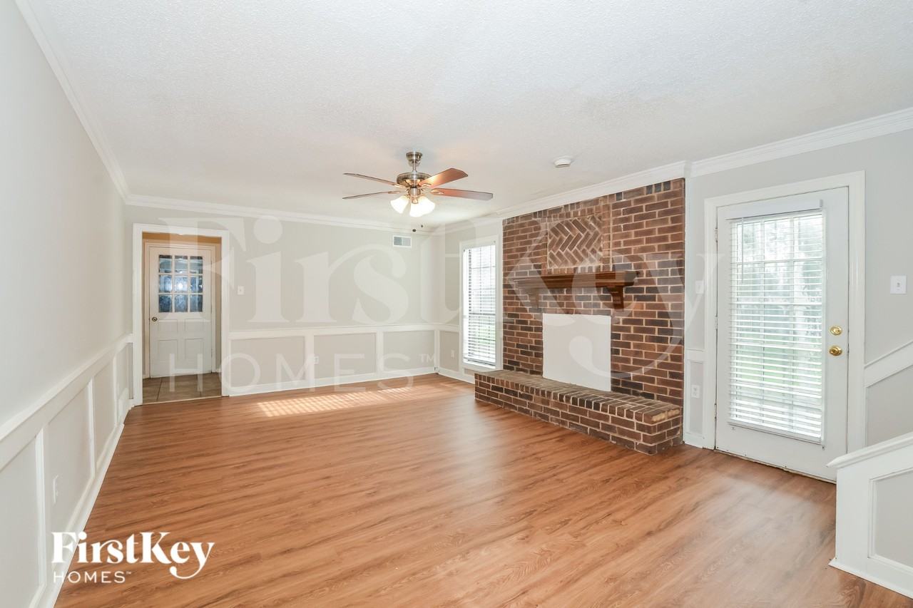 4619 Leash Ln - Photo 3 of 19
