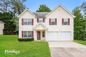 featured image of 4447 Chester Ln
