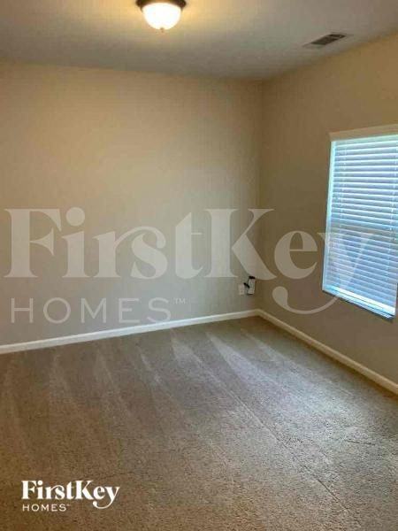 4221 Weeping Willow Dr - Photo 4 of 11