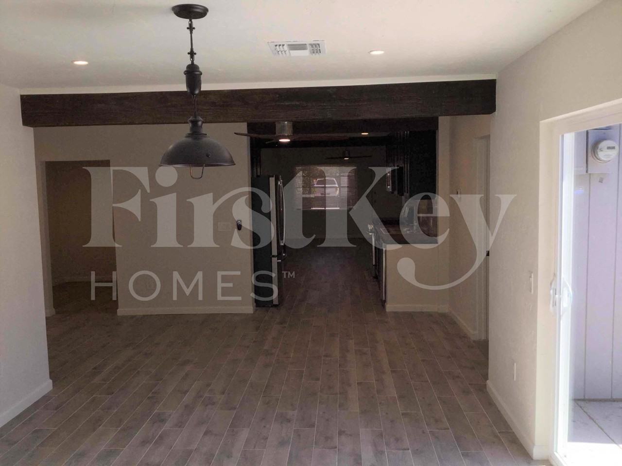 3542 E Yale St - Photo 7 of 13