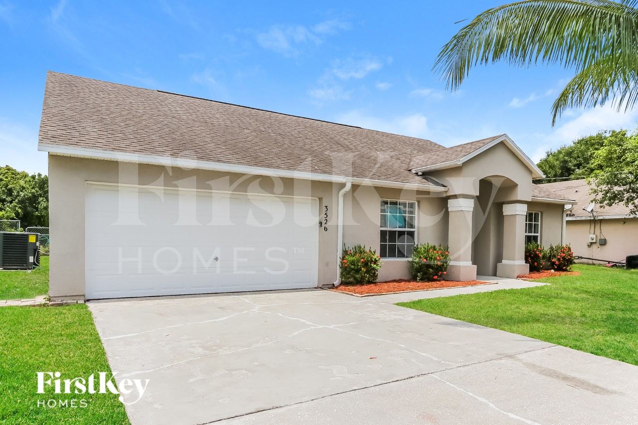 3526 Sw Rosardo St - Photo 3 of 18