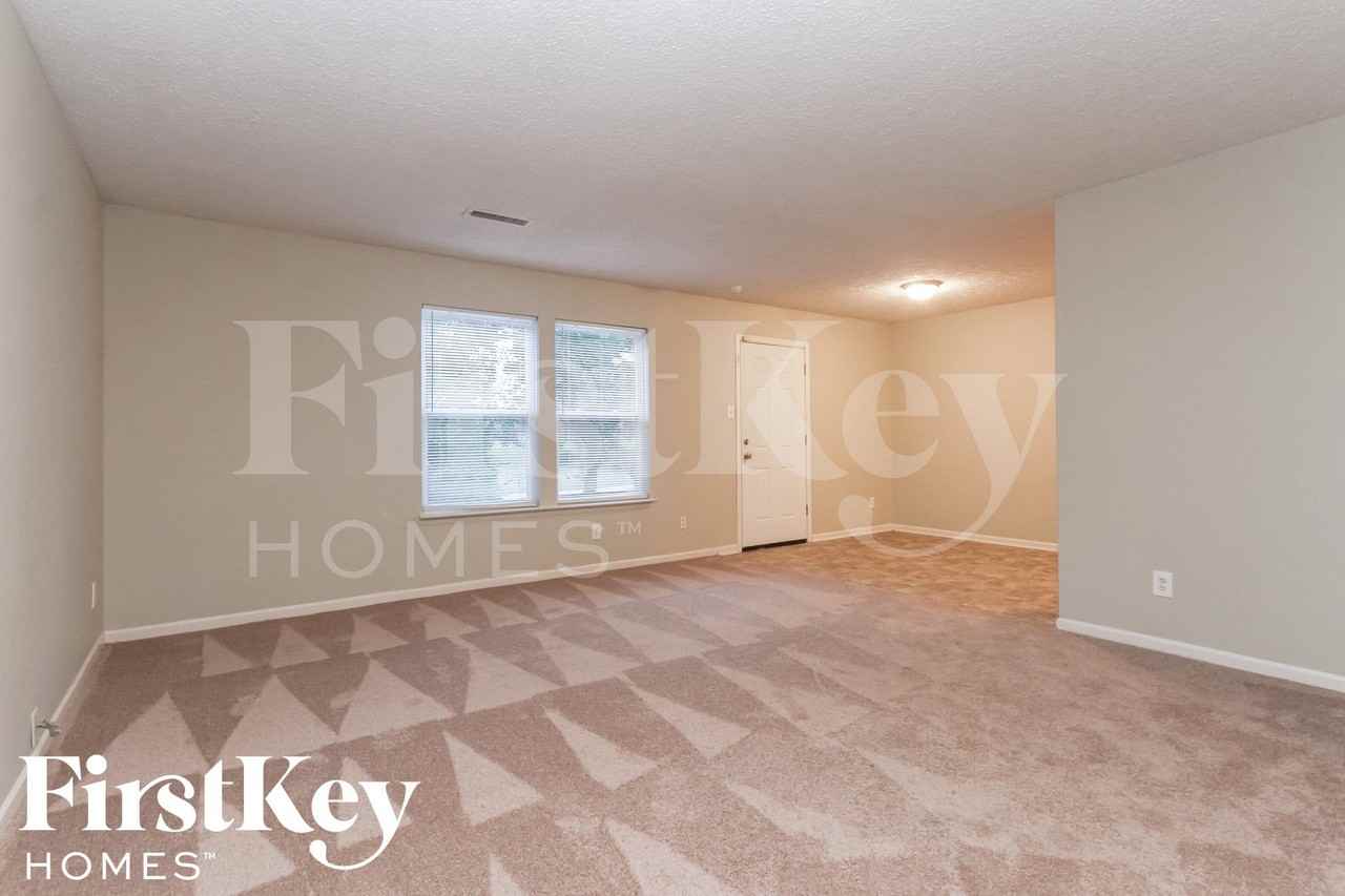 2934 Redland Ln - Photo 2 of 15