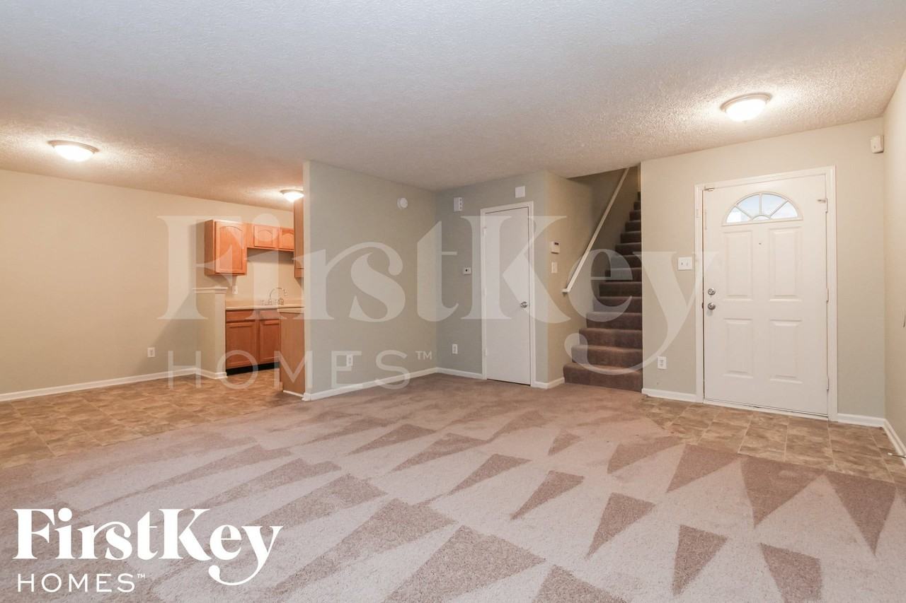 2934 Redland Ln - Photo 3 of 15