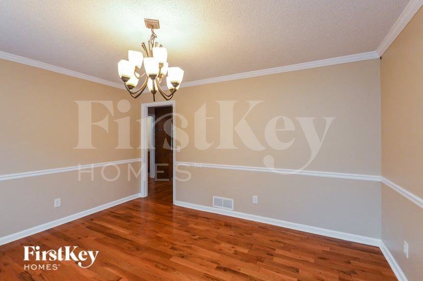 2107 Amherst Trl Se - Photo 4 of 15