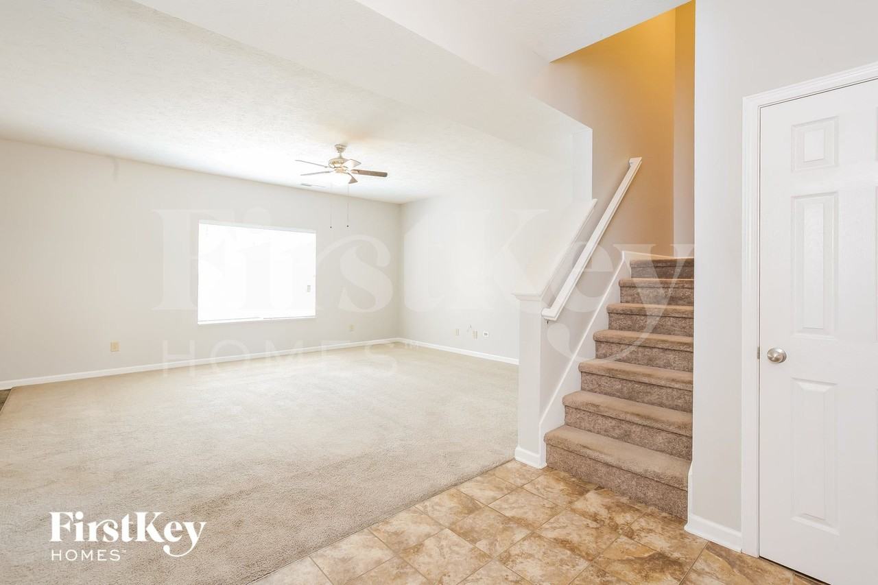 17051 S Burntwood Way - Photo 4 of 15