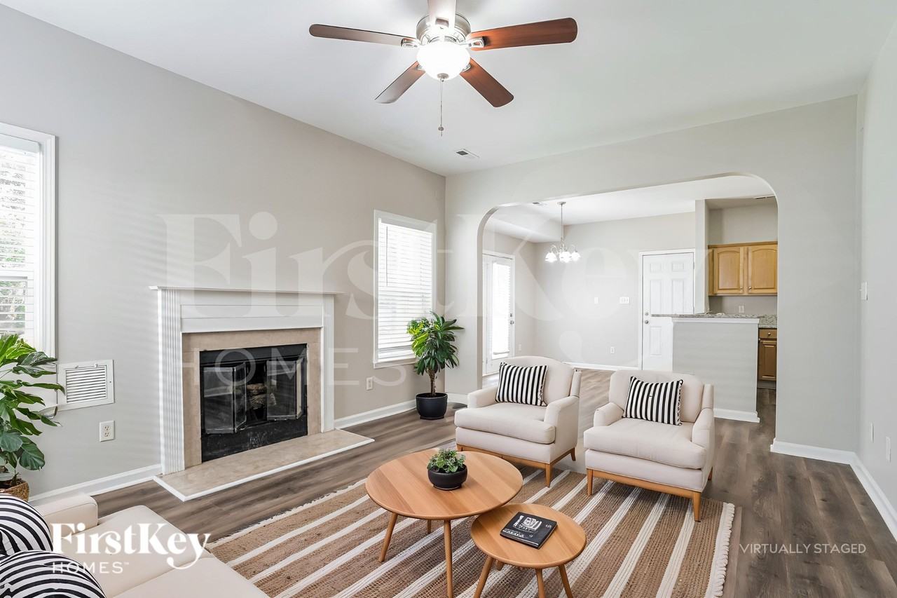 11735 Hawick Valley Ln - Photo 4 of 19
