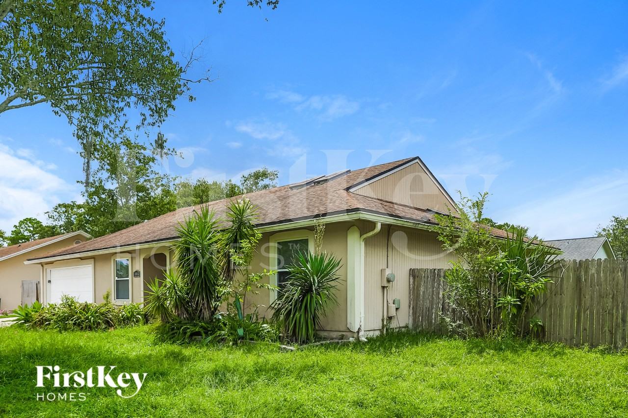 10904 Grand Trunk Ln - Photo 2 of 16