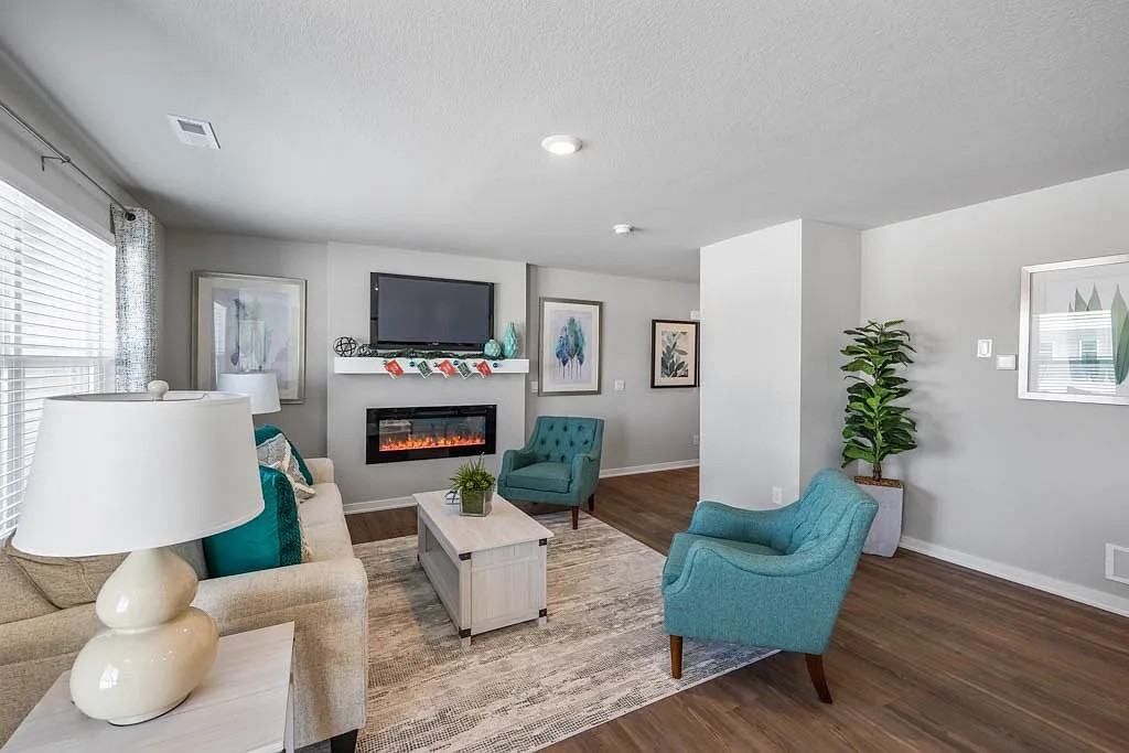 4735 170th Pl #0 - Photo 4 of 15