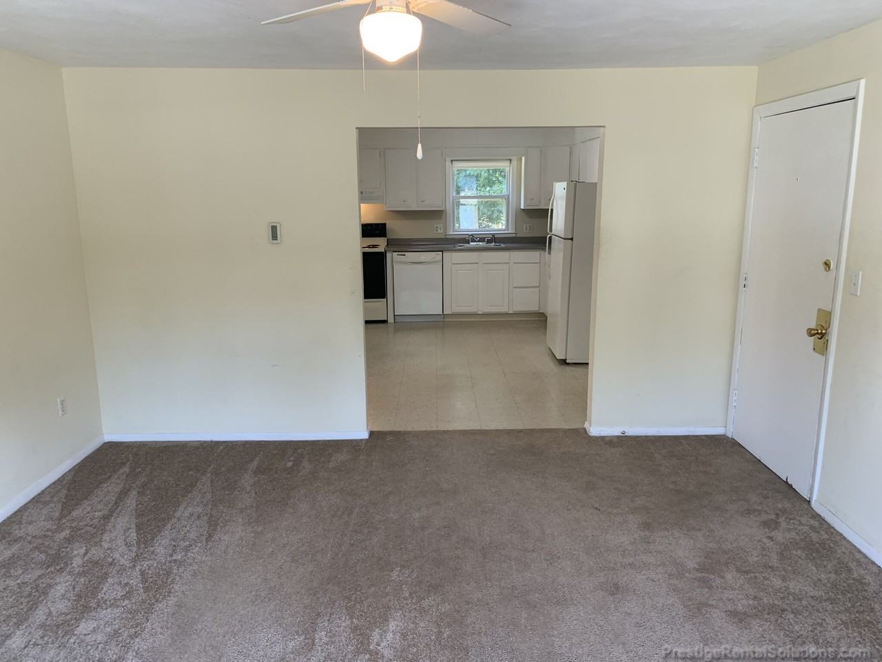 70 Lorchris St #9 - Photo 2 of 15
