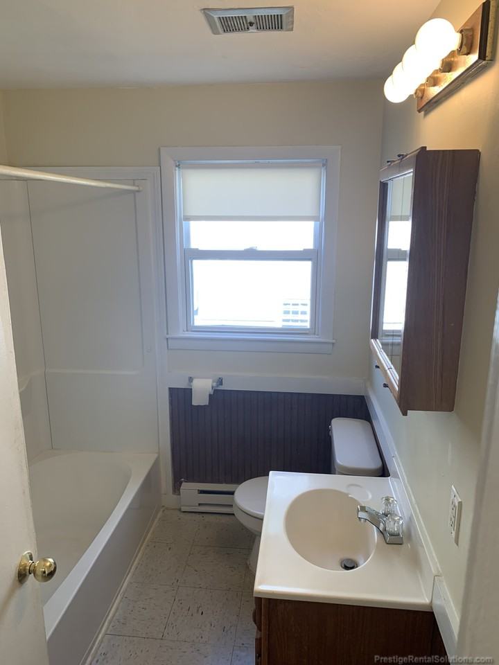 70 Lorchris St #9 - Photo 6 of 15