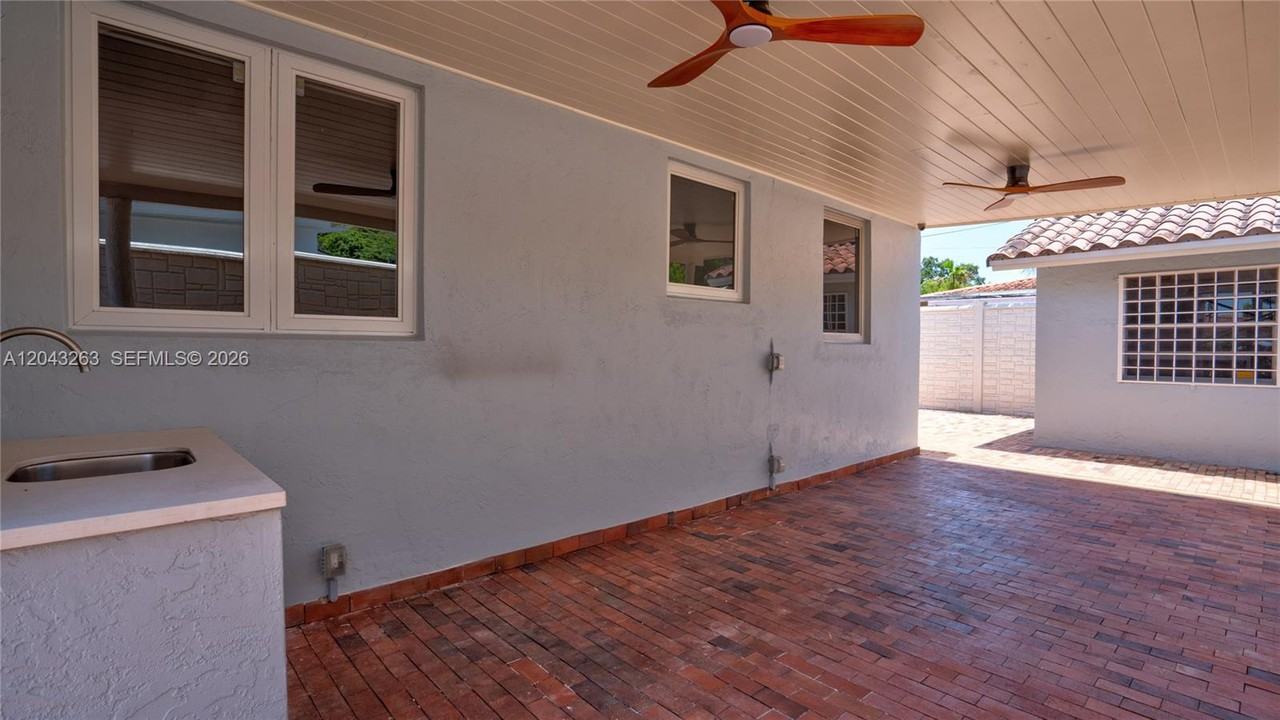 500 Sw 51st Ct - Photo 4 of 8