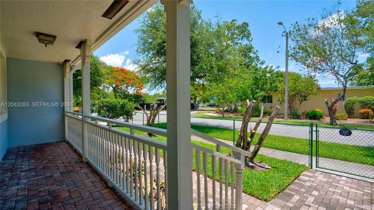 500 Sw 51st Ct - Photo 5 of 8