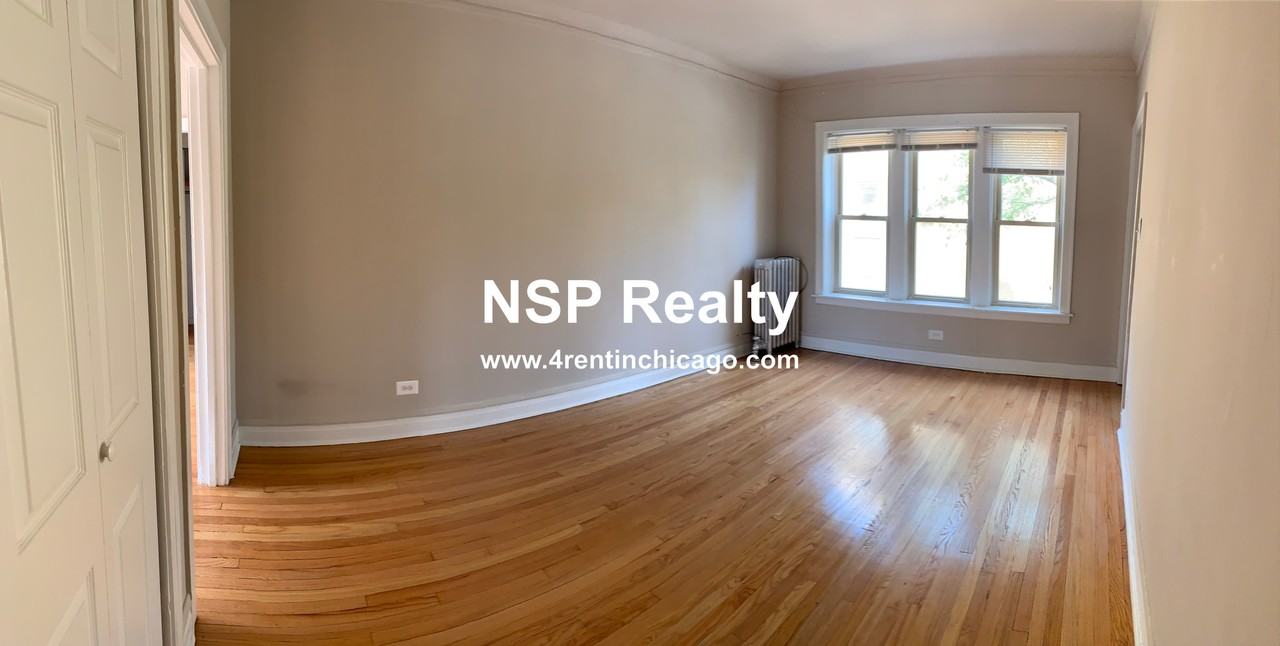 4257 W Addison St #3 - Photo 4 of 9