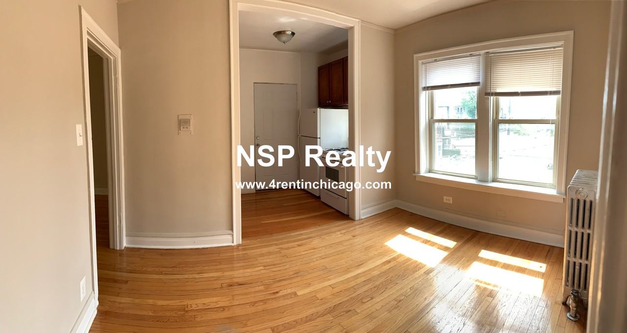 4257 W Addison St #3 - Photo 5 of 9