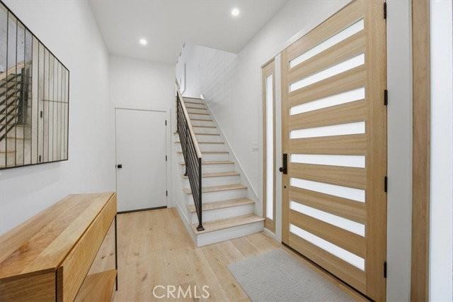 1506 Wollacott St - Photo 4 of 8