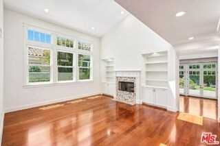 1633 Voorhees Ave - Photo 3 of 8
