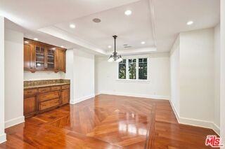 1633 Voorhees Ave - Photo 6 of 8