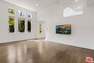 5744 Celedon Crk - Photo 7 of 8