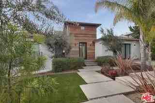 902 Berkeley St - Photo 2 of 8